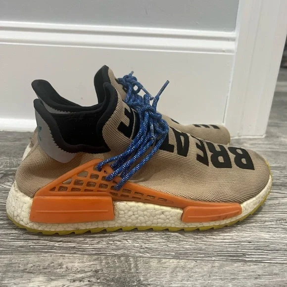 adidas gazelle silver green womens Adidas x Pharrell Human Race NMD Trail Respira Friends & Family Sneake   Celebrity Owned